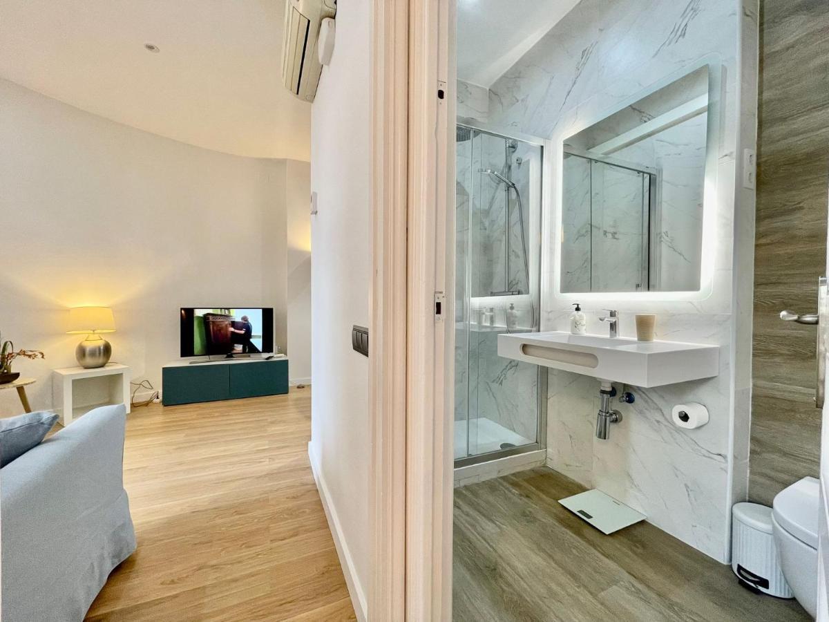 The Gaudi Suites II Barcelona Ngoại thất bức ảnh