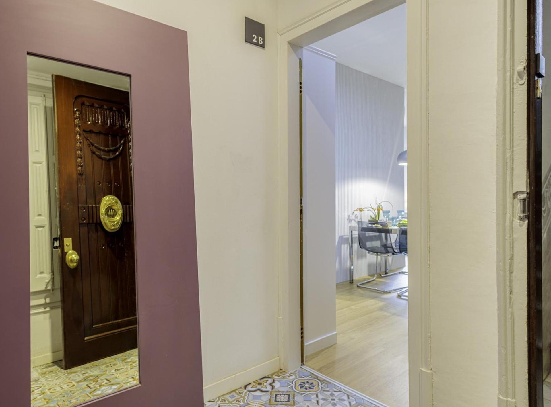 The Gaudi Suites II Barcelona Ngoại thất bức ảnh