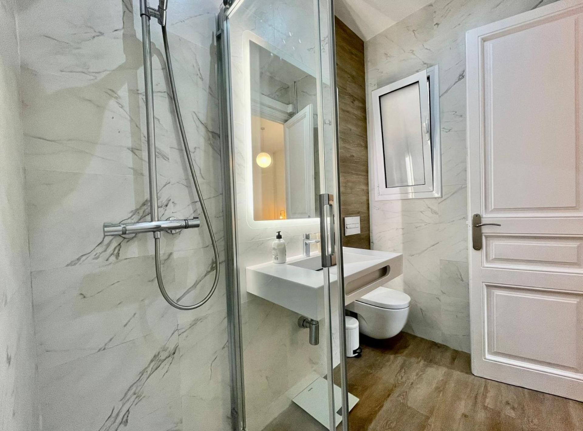 The Gaudi Suites II Barcelona Ngoại thất bức ảnh